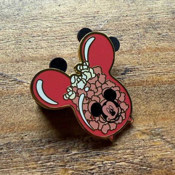 Disney // Red Popcorn Bucket Pin with mickey Mouse - Picture 2 of 4
